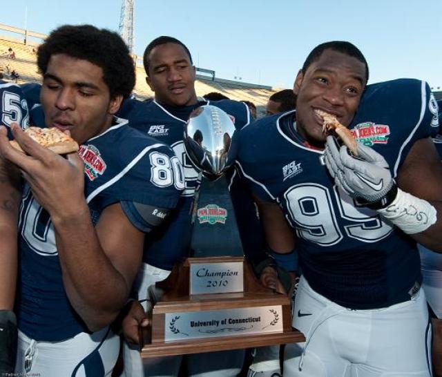 UCONN Vs. South Carolina Birmingham Bowl